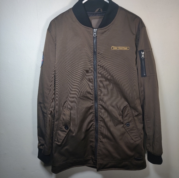 Jacket - Picture 2 of 4